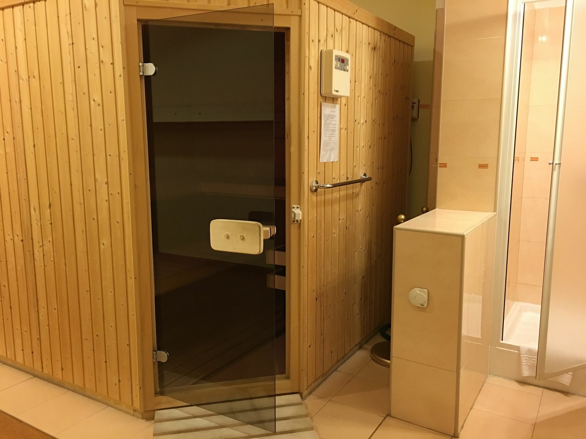 Hotel בראשוב מראה חיצוני תמונה